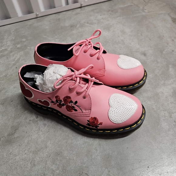 1461 Hearts Dr Martens Geranium Pink and White Heart Oxford Size 8 - Picture 3 of 7